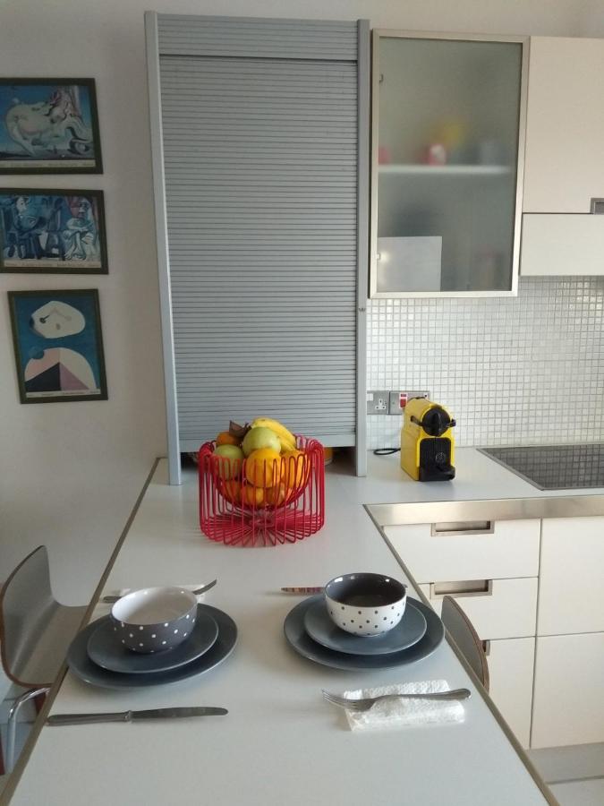 Seaside Spacious Apartment With Sea View Limassol Extérieur photo